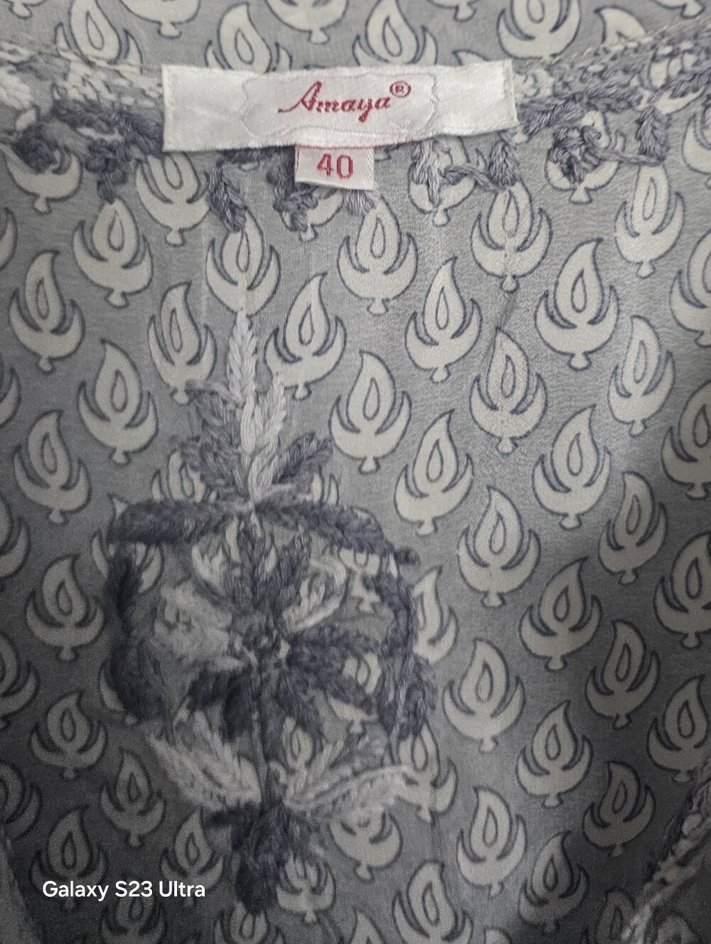 Amaya All Silk Light gray and yellow embroidery tunic with a relaxed fit. - Picture 2 of 11